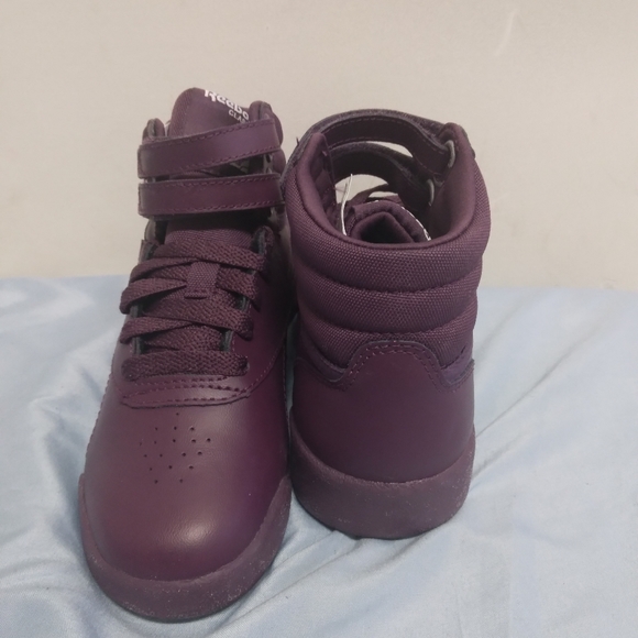 Brand new RBK Classics - Picture 2 of 6